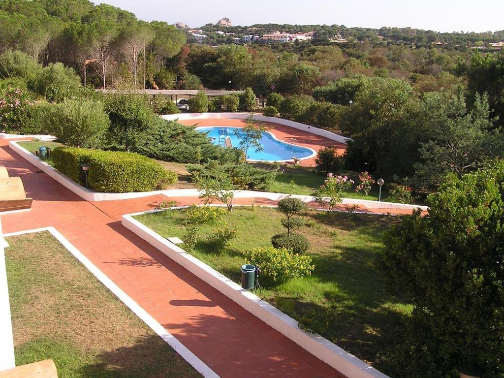 Residence Pinnetta Cala Bitta Baja Sardinia Extérieur photo